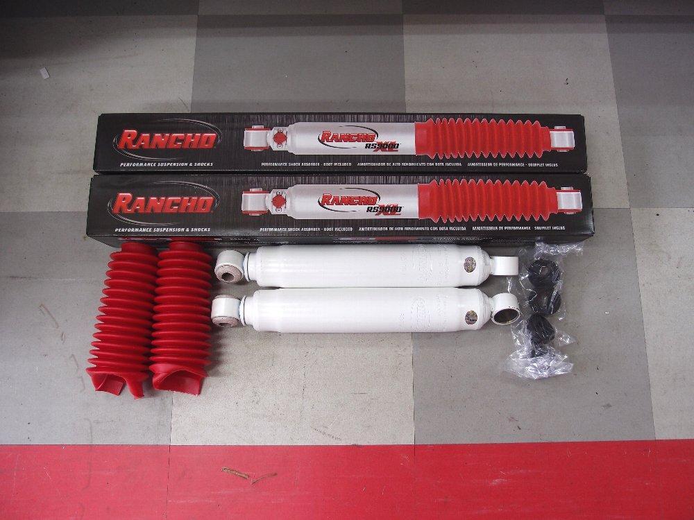 キャラバンNV350　ローダウン　リア　ショック５０００