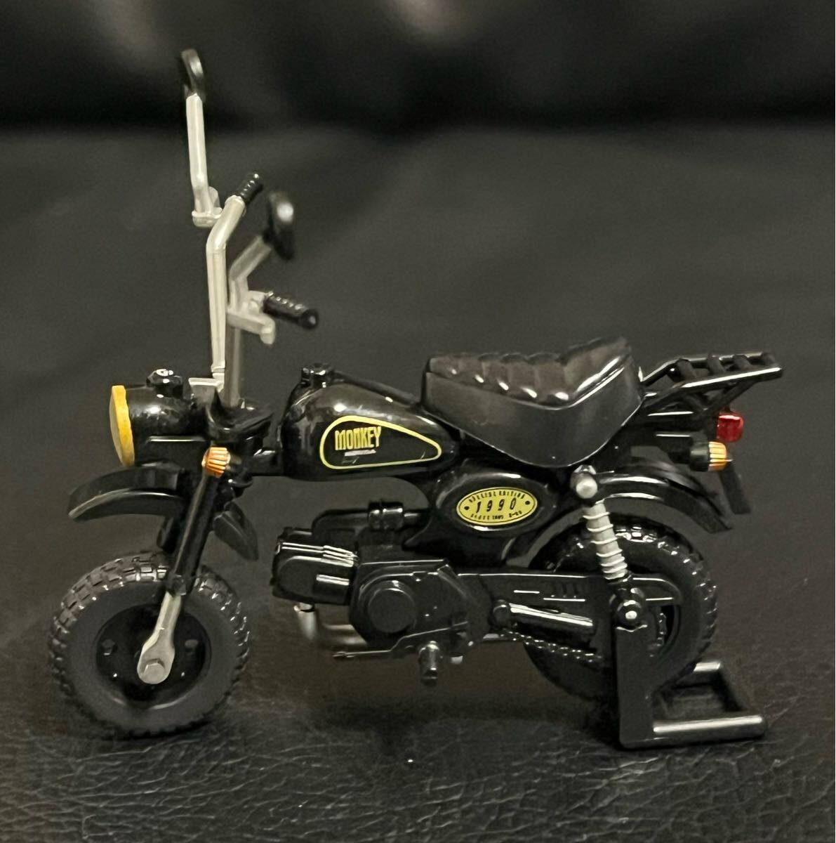 1/24スケール ホンダ モンキー カスタムマフラー HONDA MONKEY 1990 ミニカーオートバイ 原付き バイク 検索 GORILLA オートバイ ゴリラ　