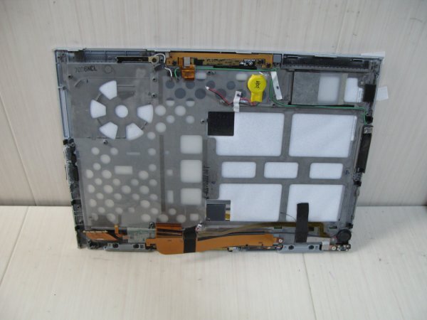 4957◆Panasonic CF-XZ6RD6VS 12インチ液晶　タッチパネル　2160*1440
