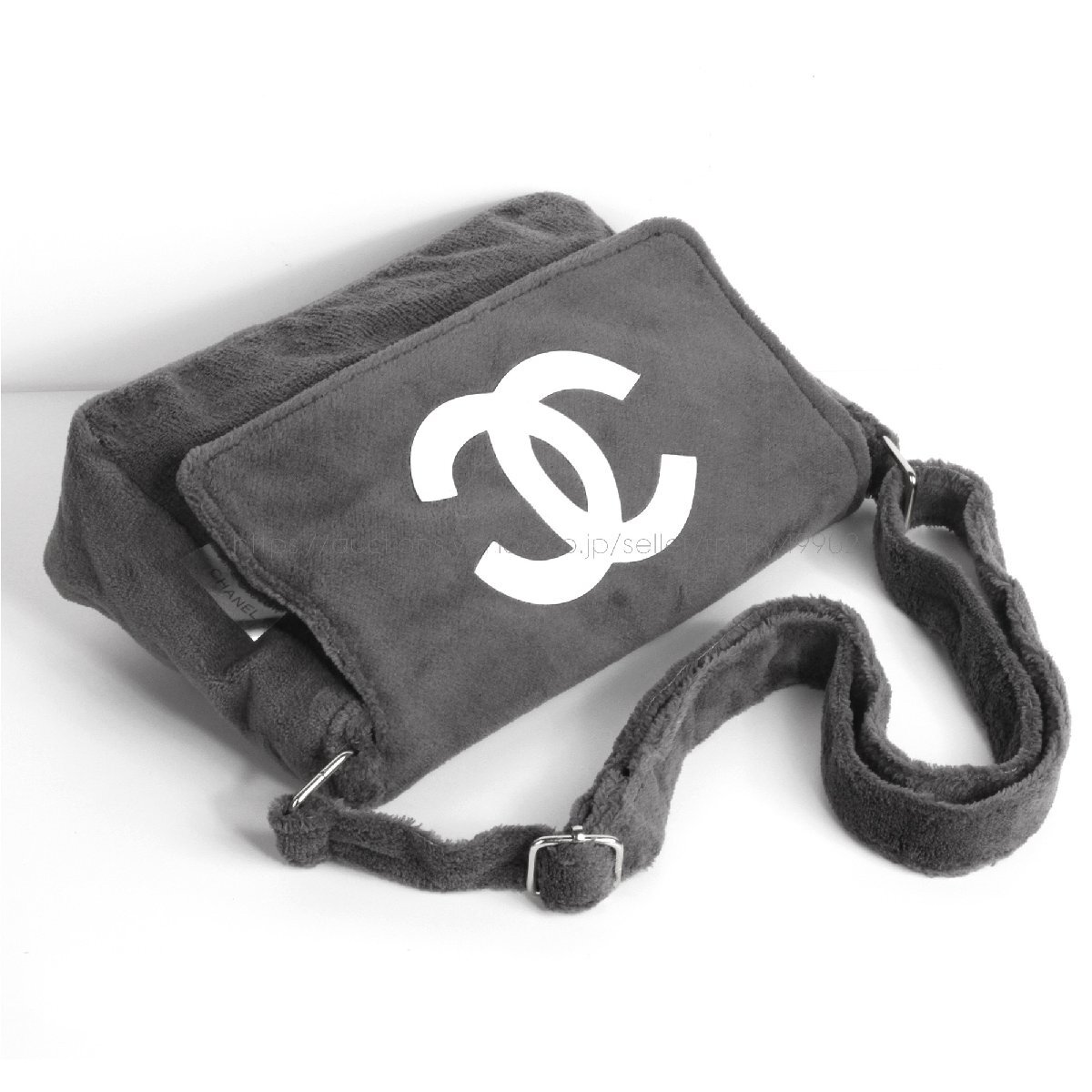 シャネル CHANEL ノベルティ VIPギフト ショルダーバッグ もこもこ かわいい カジュアル 斜めがけ グレー レディース ブランド 非売品