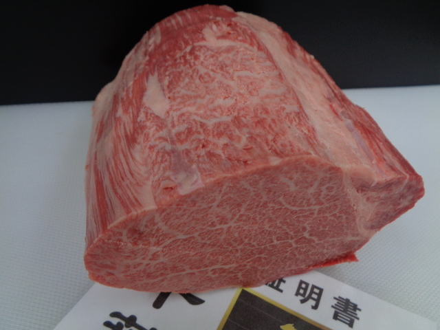千葉牛A５牝　超特シャトーブリアン　１，３１ｋｇ