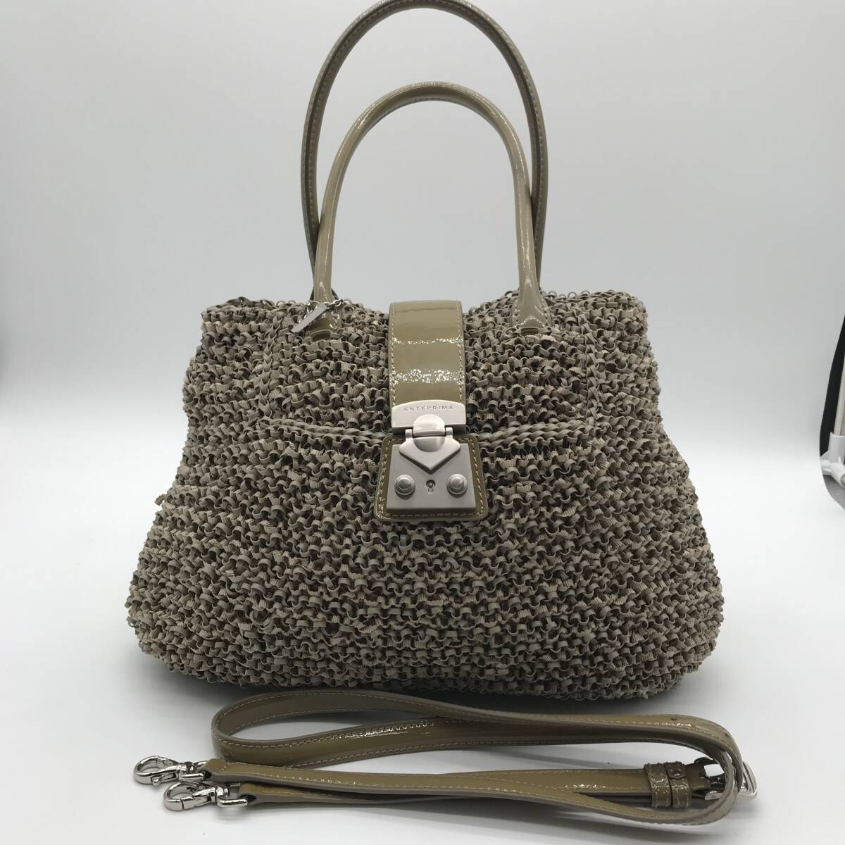 【極美品】【ANTEPRIMA】アンテプリマ　ブロッコ ワイヤーバッグ カーキ PVCワイヤーコード　シルバー金具　ショルダー付き　かばん　H