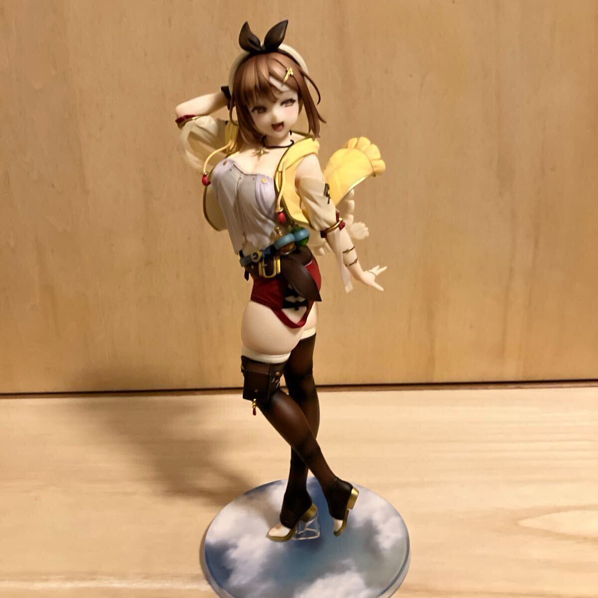 新品未開封　ライザ(ライザリン・シュタウト) 1/7 完成品フィギュア　アルター 新品未開封ライザ(ライザリン・シュタウト) 1/7 完成品