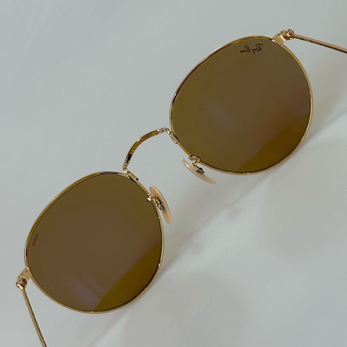 イタリア制レイバン ラウンドメタル 53㎜ アンバー ブラウン調(diào)光 EVOLVE RB3447-9064/4I 53□21 Ray-Ban アンバーチェンジャブル