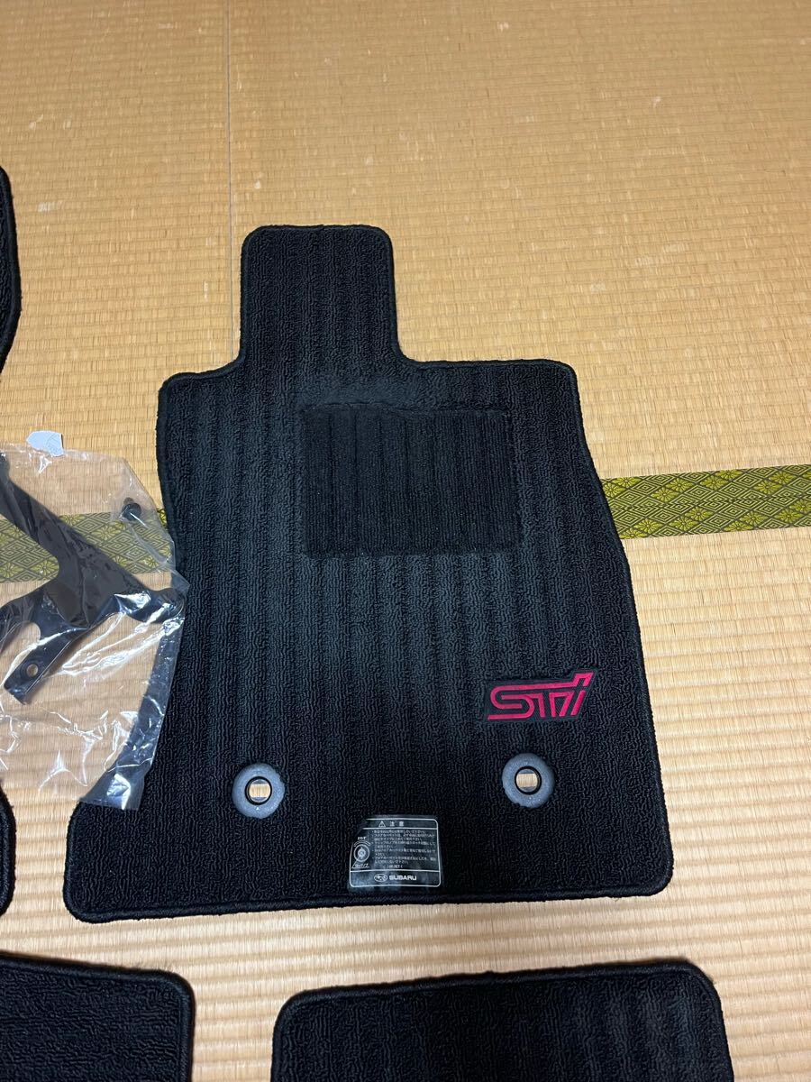 スバル　VN型　レヴォーグ用（J5017VC210）純正フロアマット　STI?。迸_(tái)分　中古美品　検)WRX VN5 VNG　VBH　S4　SUBARU スバル