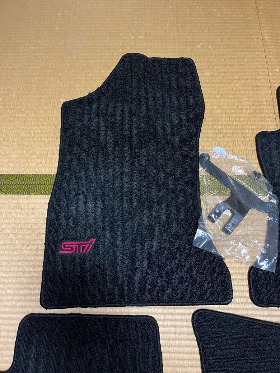スバル　VN型　レヴォーグ用（J5017VC210）純正フロアマット　STI?。迸_(tái)分　中古美品　検)WRX VN5 VNG　VBH　S4　SUBARU スバル