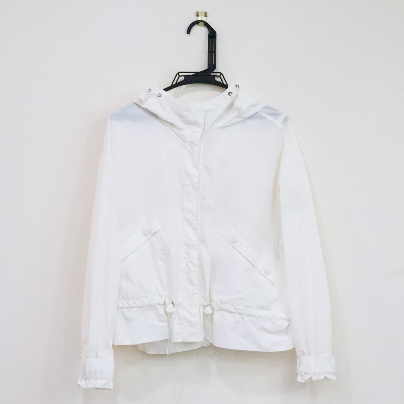 MONCLER モンクレール ナイロンジャケット ブルゾン フーディ レディース アウター Sサイズ ホワイト 白 中古 美品 送料無料!_画像1