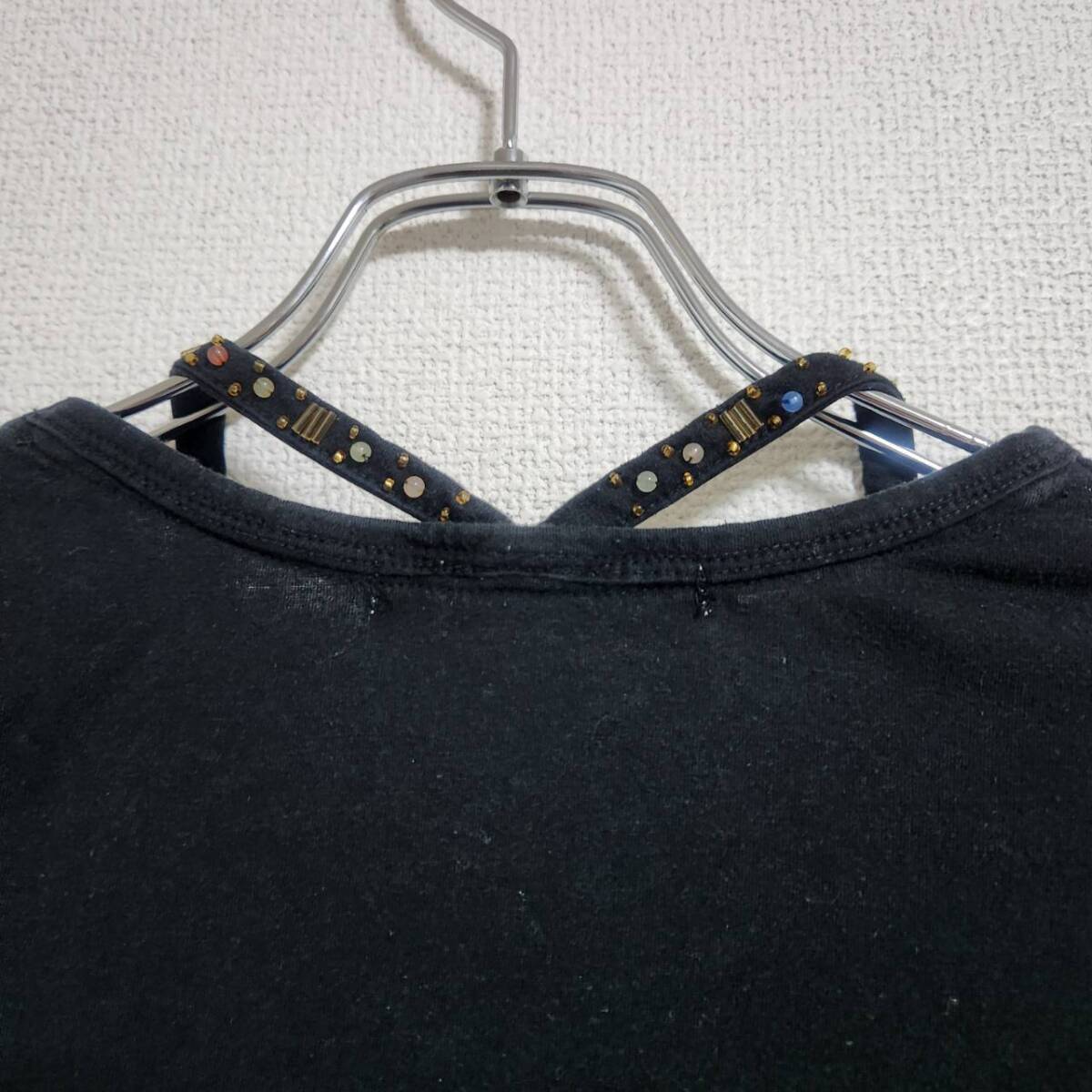 しまむら HOLIDAY holic カットソー ビジュー ブラック F 上品_画像6