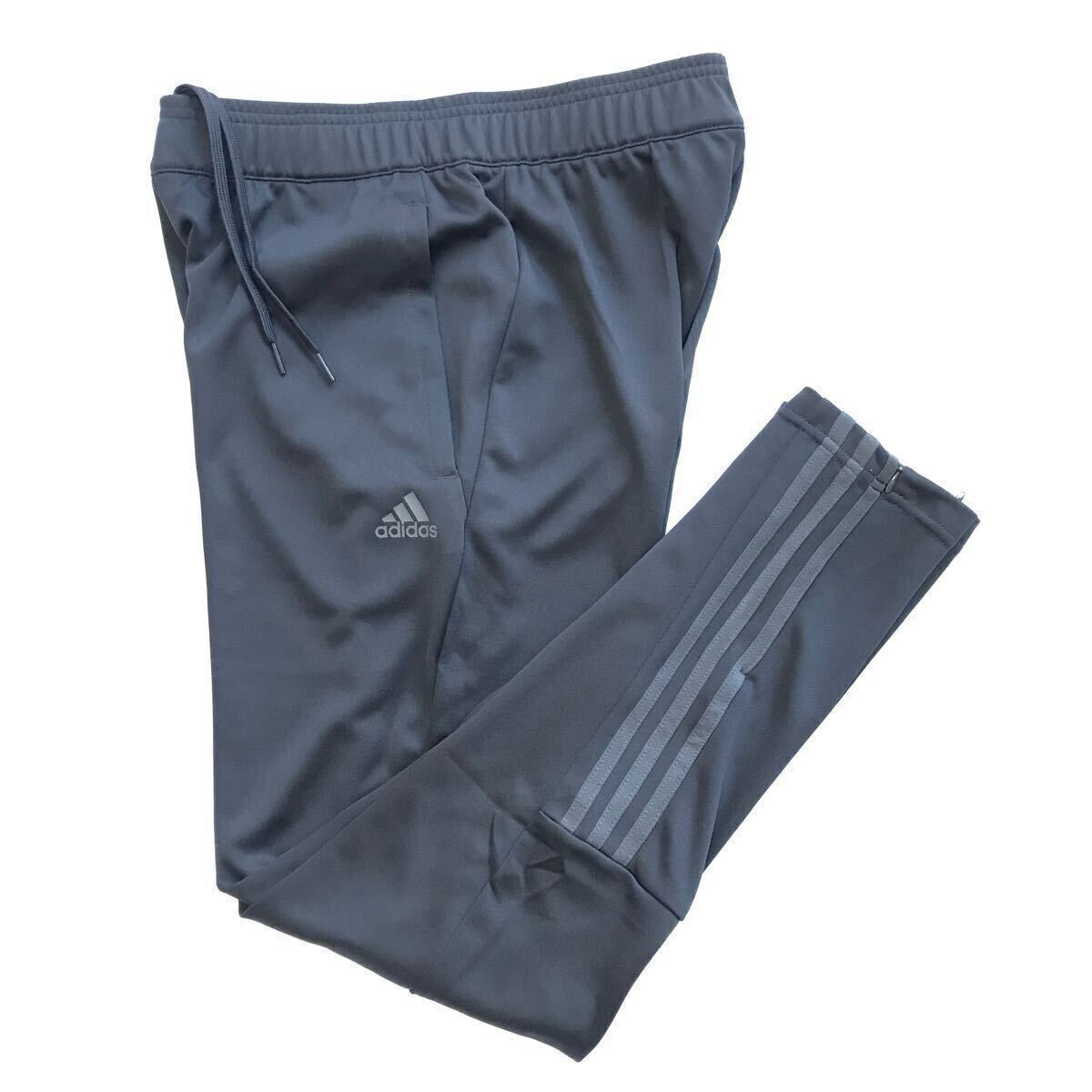 ☆134新品【メンズM】 黒グレー 新モデル 薄手スリム ゴルフにオススメ adidas アディダス ジャージ テーパード パンツ