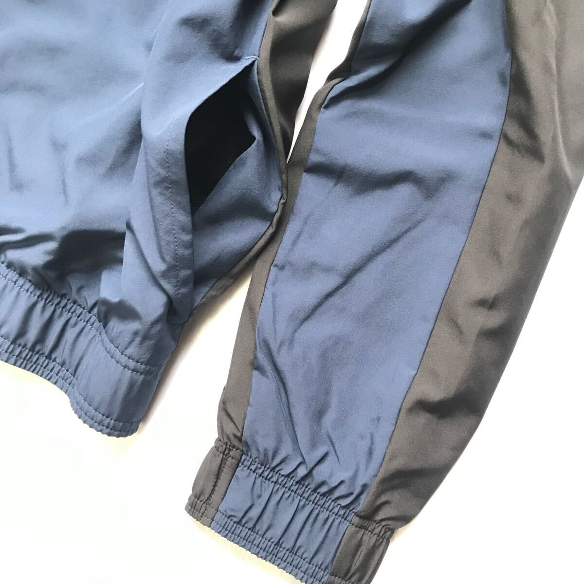 ☆117新品【メンズL】黒ネイビー ゴルフにオススメ プーマ ウインド ウーブン 里メッシュ トラックジャケット PUMA