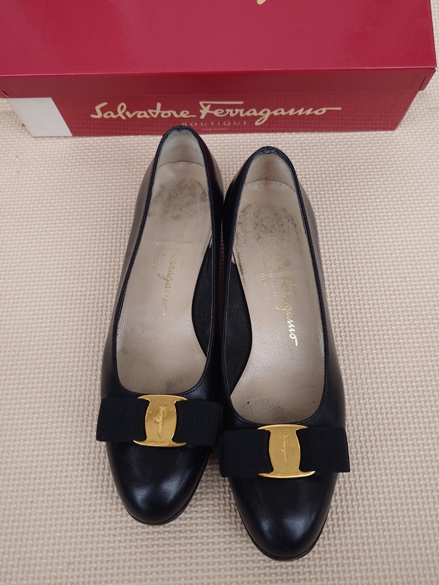 Salvatore Ferragamo VARA パンプス ブラック ローヒール ヴァラ サイズ 6 / 23.5cm リボン サルヴァトーレ フェラガモ 箱付き