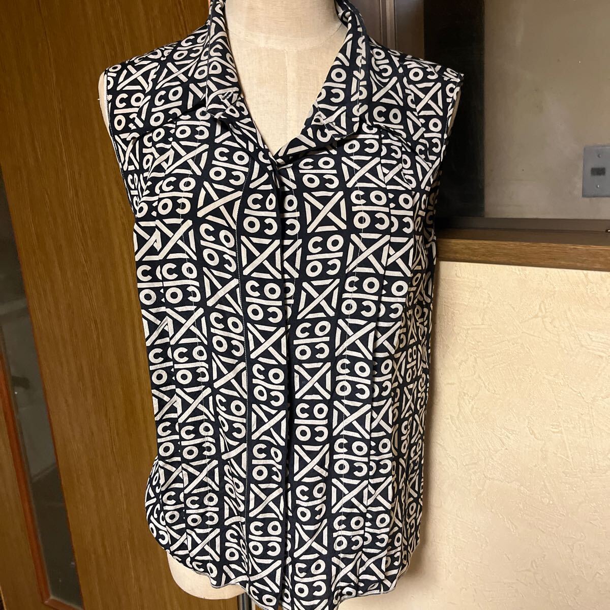 【美品】CHANEL ヴィンテージ　ノースリーブ トップス ブラウス　シャネル 総柄