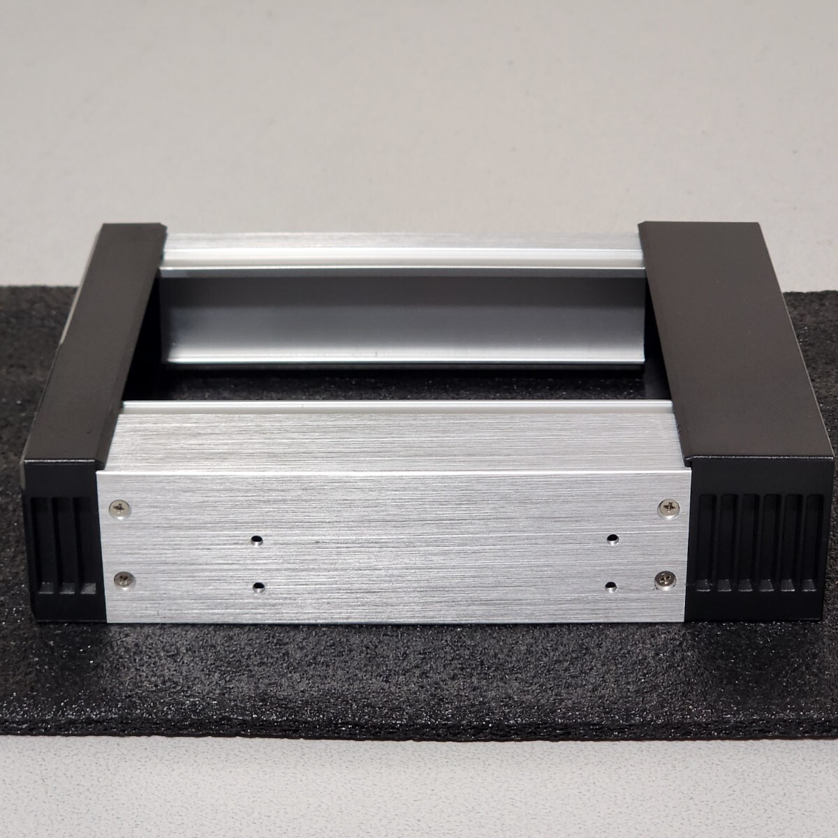 Dirac DIR-SG310/12G 3.5インチ→5.25インチ変換 5インチベイ用 HDDリムーバブルケース SATAインターフェース內(nèi)蔵 PCパーツ