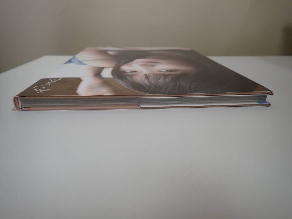 X2Bφ　みつき色　美月絢音 寫真集　中山雅文/撮影　ワニブックス　初版