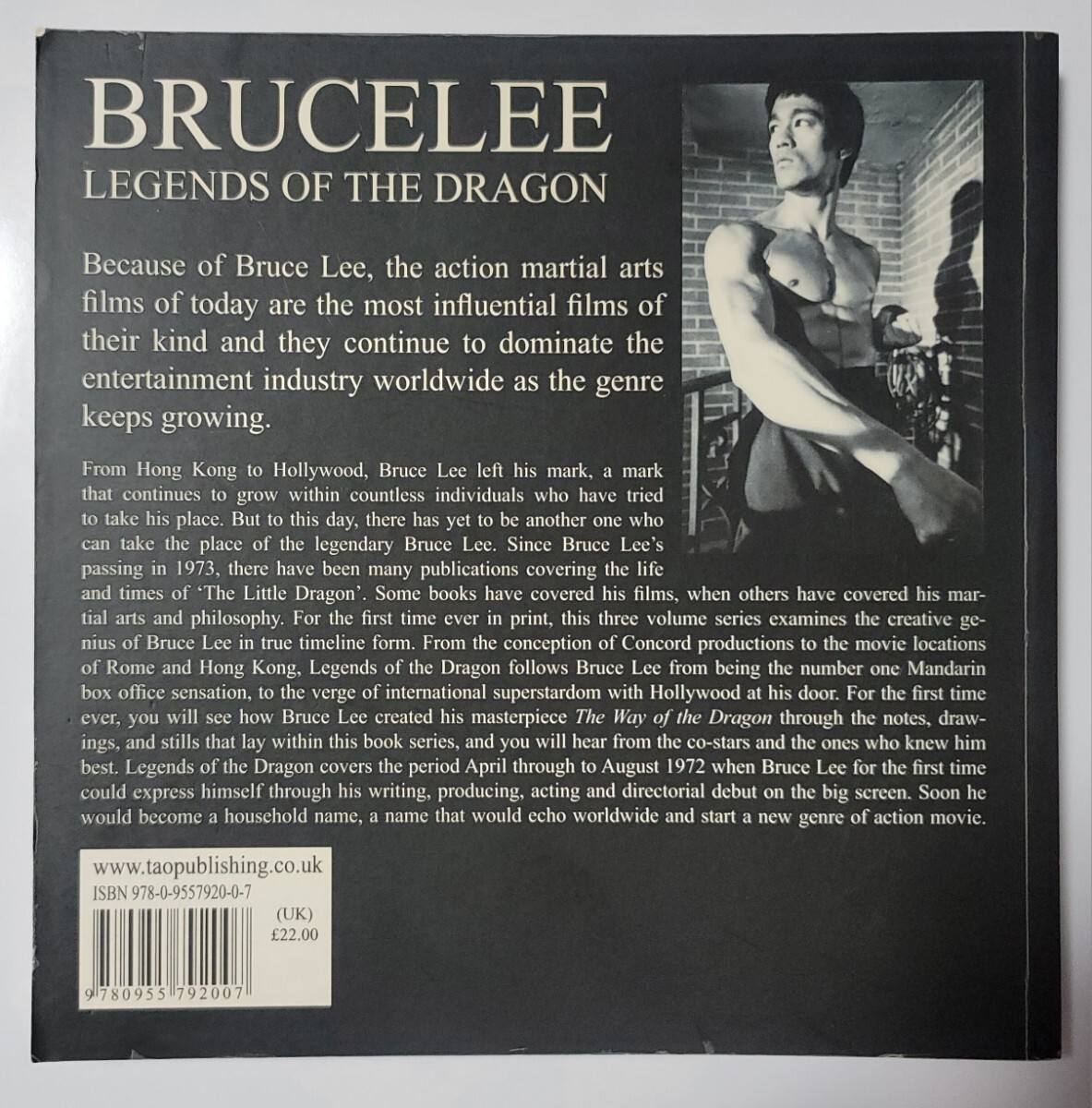 ブルース・リー ・BRUCE LEE LEGENDS OF THE DRAGON VOLUME1 262ページ 写真集(フォトブック)_画像2