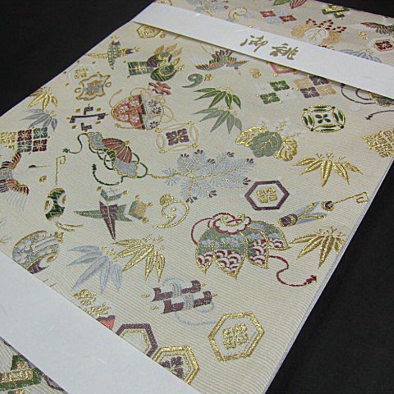 新品　綿芯御仕立て付き　西陣織六通柄袋帯　吉祥文様 　招福寶盡くし文様