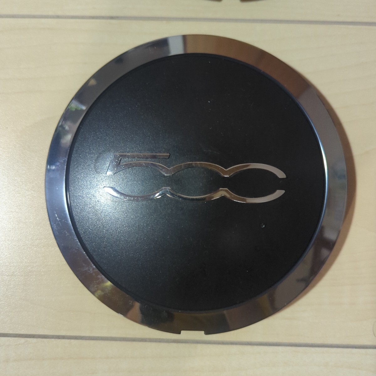 フィアット500 ホイール センターキャップ 4個セット 中古
