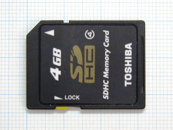 ★TOSHIBA ＳＤＨＣ メモリーカード ４GB 中古★送料８５円?１８５円