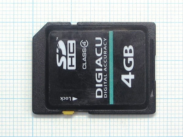 ★DIGIACU ＳＤＨＣ メモリーカード ４GB 中古★送料８５円?１８５円