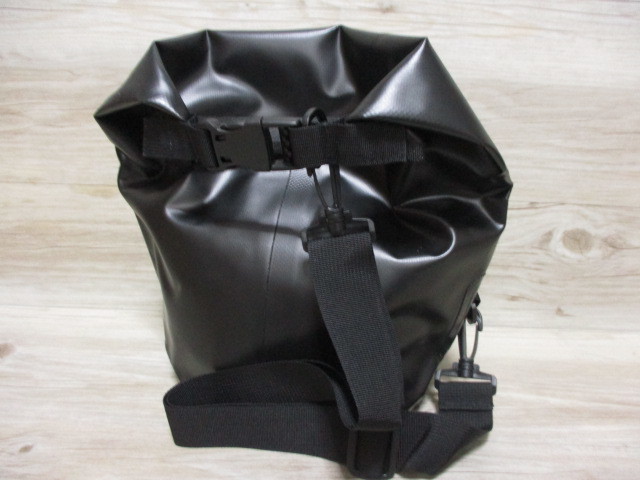 MANA SURF CO★15L 防水 小型 マナサーフ ウォーター プルーフ バッグ スモール ショルダー 黒 ブラック アウトドア/釣り 小物入れ B-18_画像8