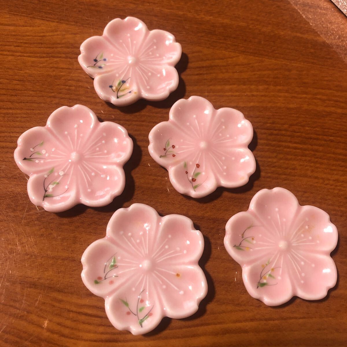 〈送料無料〉箸置き 桜 桜會(huì) さくら 清水焼 芳山 京焼 花 箸置 はしおき