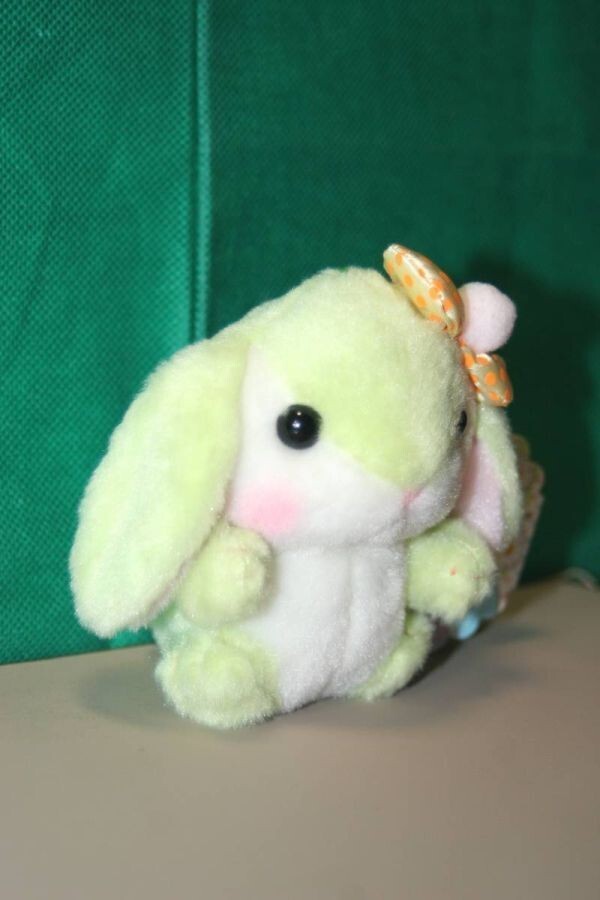 ぽてうさろっぴー カラフル BC付ぬいぐるみ びたみんP ボールチェーンマスコット 約10cm　グリーン 水玉模様のリボン_画像2
