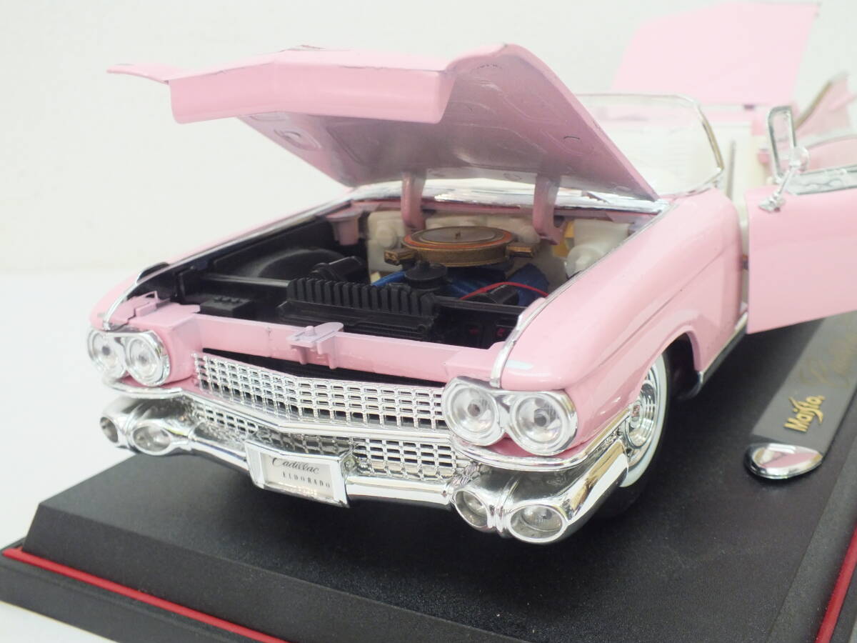 ★Maisto ピンク キャデラック エルドラド 1959 1/18（プレスリーの愛車）★（5593）