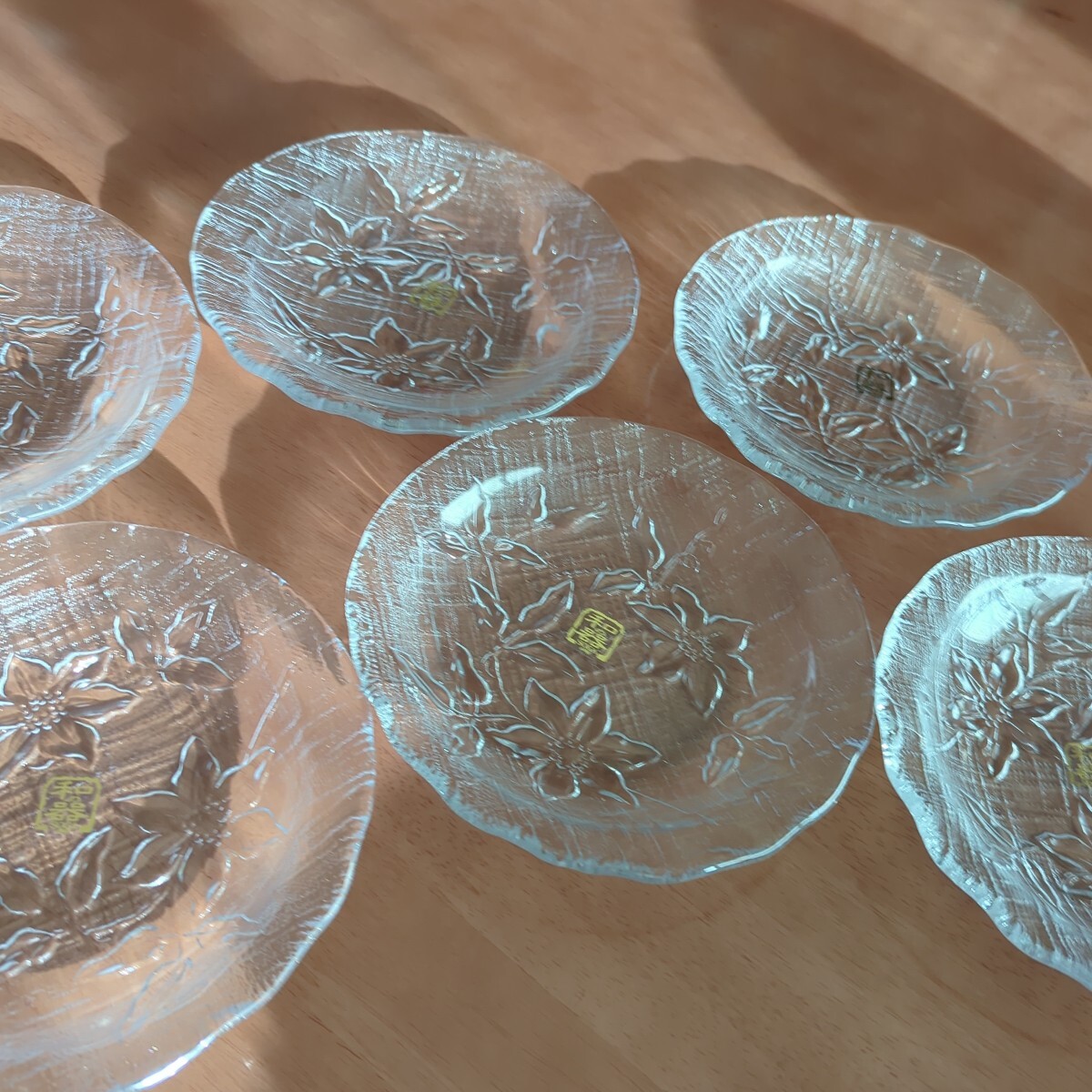 和食器　ガラス皿　6枚目　嵯峨　未使用品