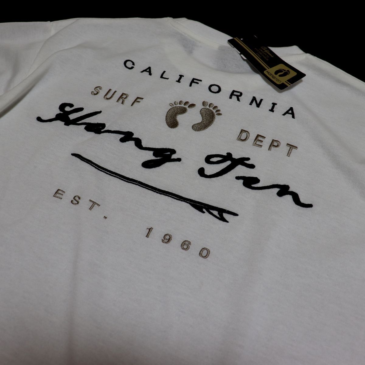○送料390円可能商品 ハンテン HANGTEN 新品 メンズ SURF DEPT ロゴ刺繍 半袖 Tシャツ 白 Mサイズ [SM565-NE2-M] 一 三 壱★QWER★