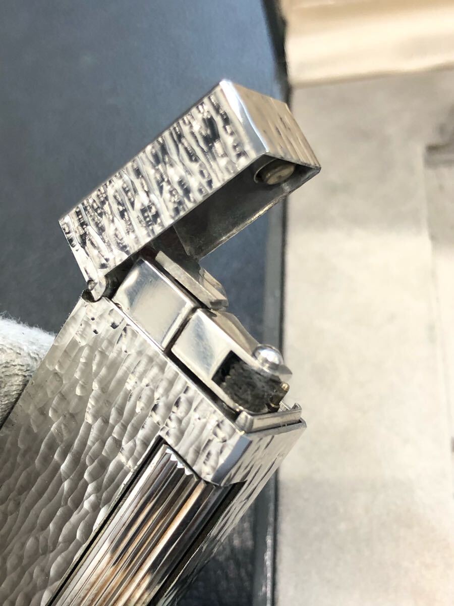 Dunhill ダンヒル ガスライター シルバーカラー 箱付き 綺麗です