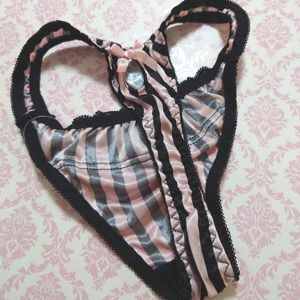 新品未使用　No.K-81　Mサイズ　Tバック　光沢ストライプサテン映え　セクシー　人気　ショーツ　パンティ