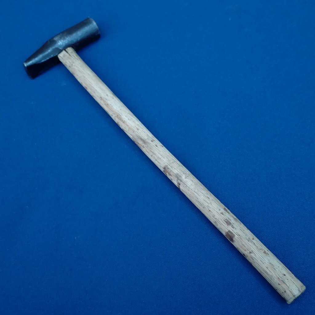 片口玄能 金槌 金づち ハンマー 玄翁 玄能 大工道具 工具 日本制 頭約65㎜ 打面約18㎜ 刃面約18㎜ 全長約260㎜ 重量約130g 【1423】
