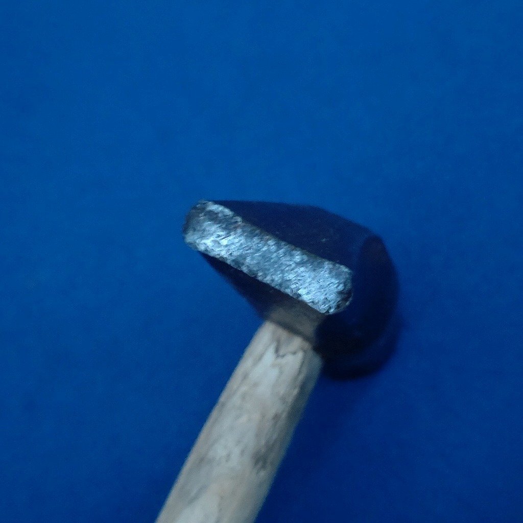 片口玄能 金槌 金づち ハンマー 玄翁 玄能 大工道具 工具 日本制 頭約65㎜ 打面約18㎜ 刃面約18㎜ 全長約260㎜ 重量約130g 【1423】