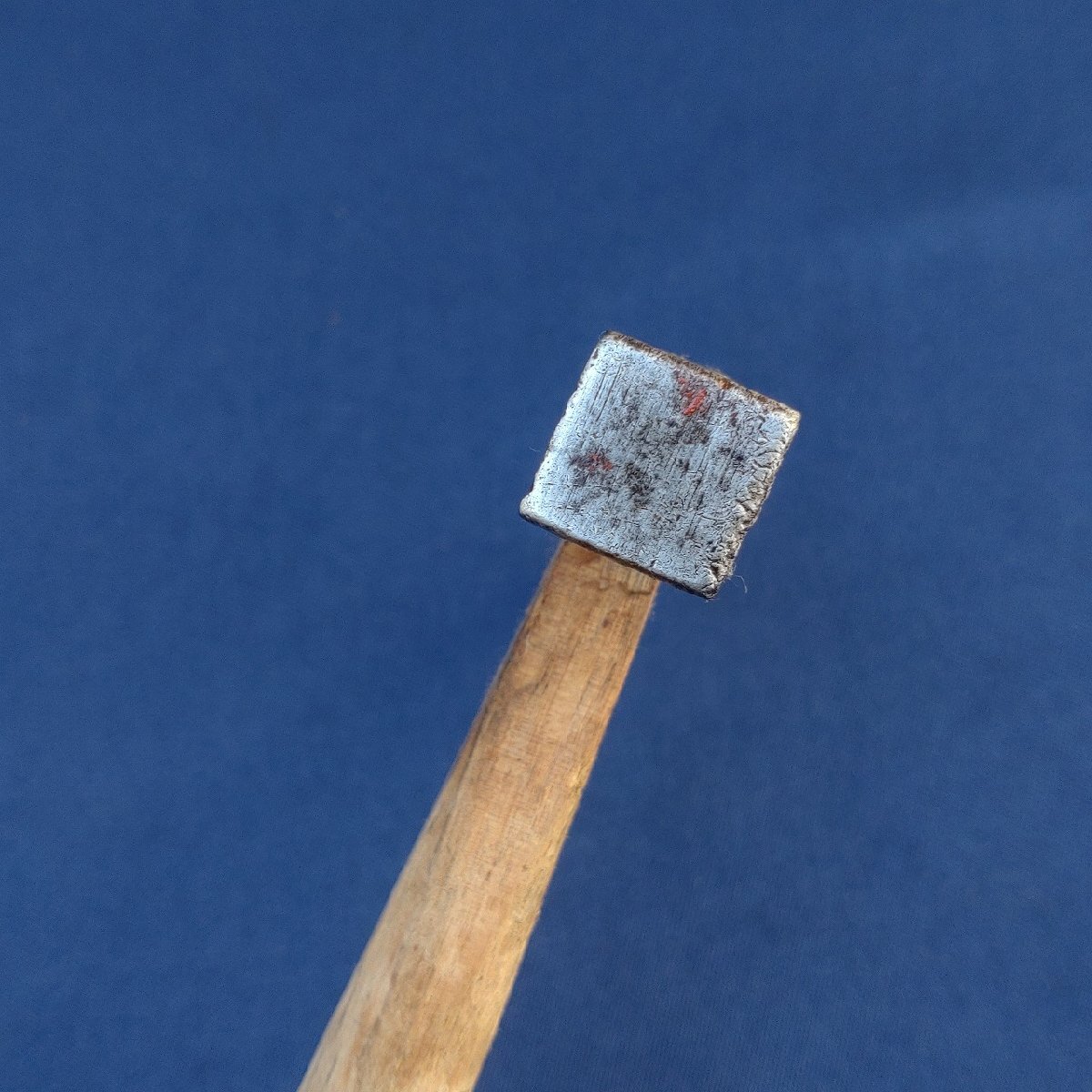 カワラ屋槌 瓦屋槌 金槌 金づち ハンマー 工具 日本制 頭約125㎜ 打面約15㎜ 全長(zhǎng)約292㎜ 重量約205g 【0894】