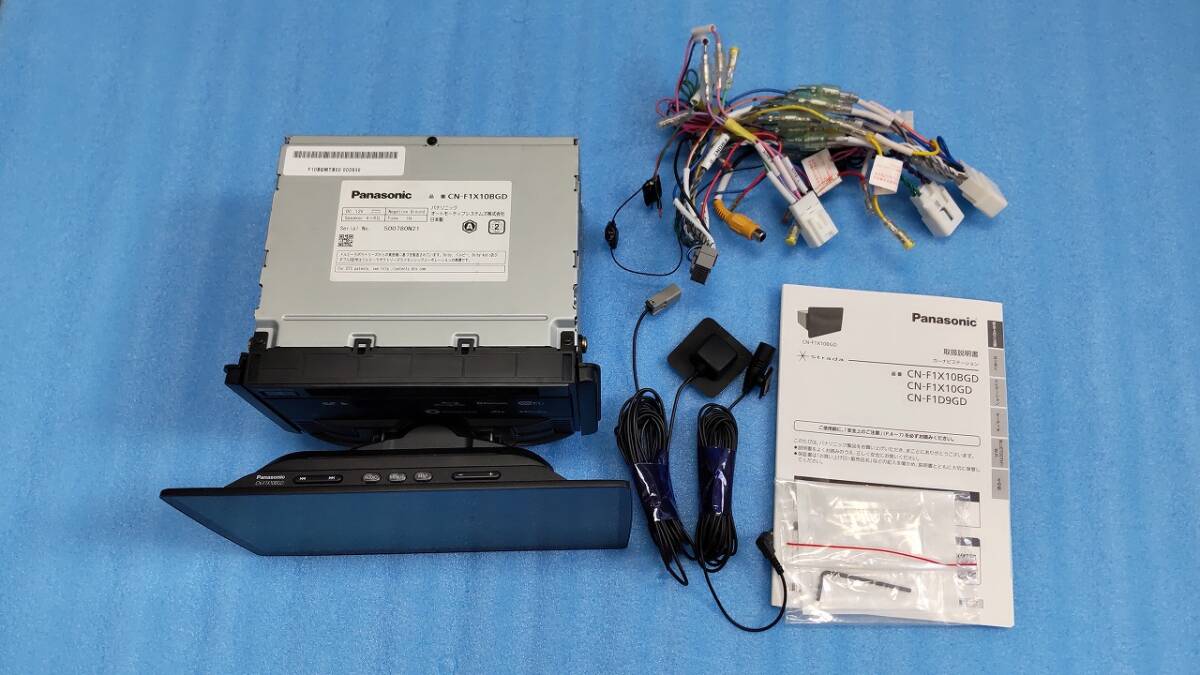 パナソニック Panasonic ストラーダ Strada 10V型有機(jī)EL CN-F1X10BGD