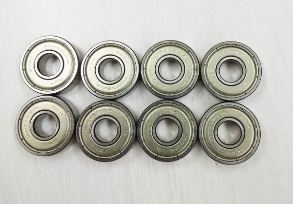 525. 在庫(kù)限り！格安！★★送料込み★★　NSK 608ZZ 外徑22mm×內(nèi)徑8mm×厚み7mm 8個(gè)