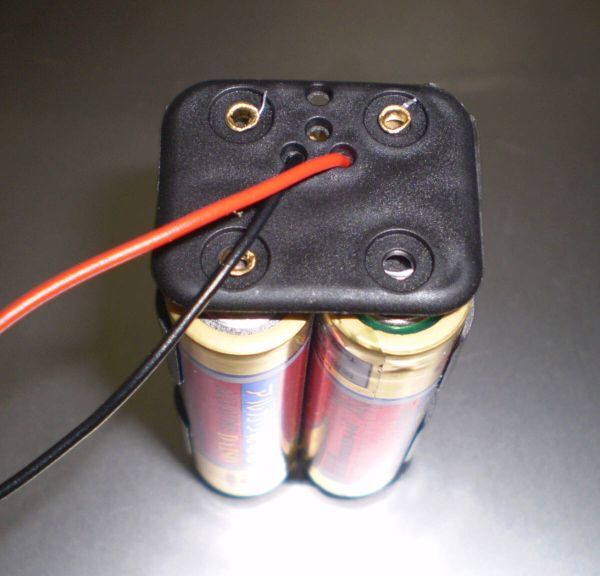 追. ！！軽量　電池ボックス 単３×４本用 コネクター付き_画像3