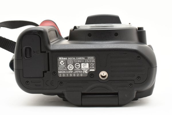 ★撮影枚数3,808枚・一部不具合品★ ニコン D5000 ボディ #19554 ☆撮影枚数3，808枚・一部不具合品☆Nikon ニコン D5000 ボディ
