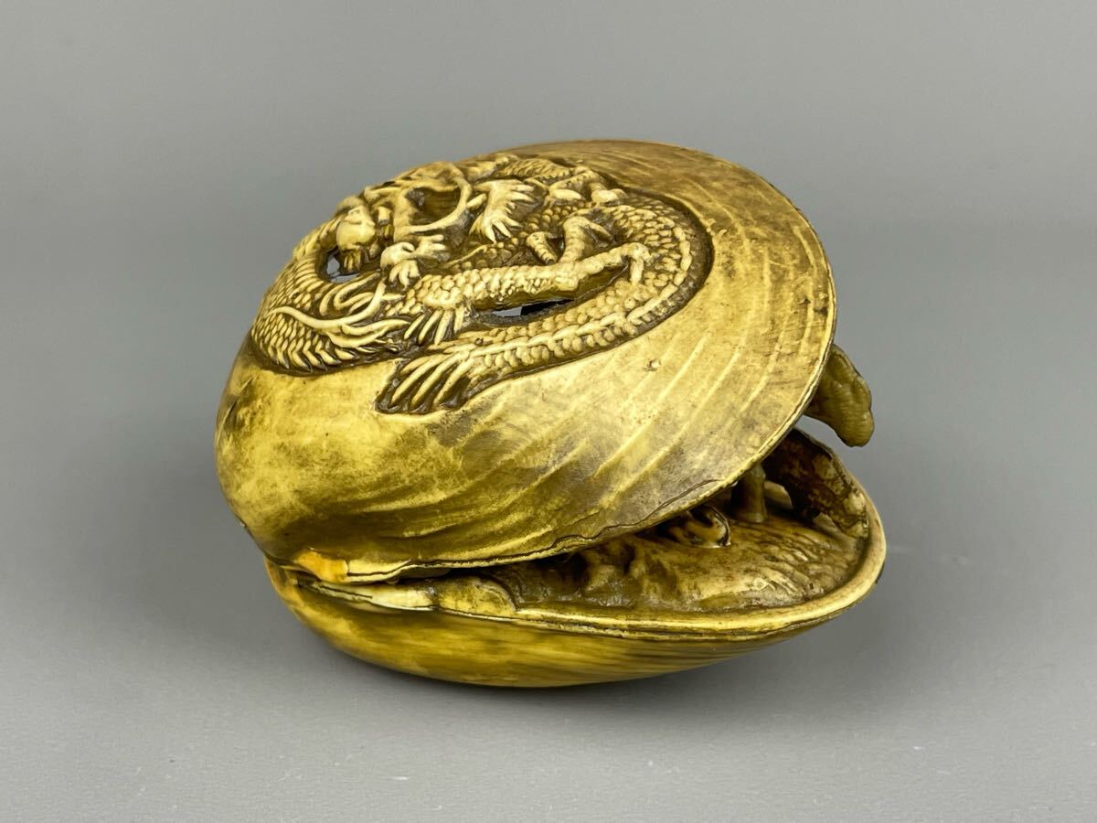 骨董品 蛤細工 貝殻 置物 龍神 龍彫り 富士山 工芸品 貝細工