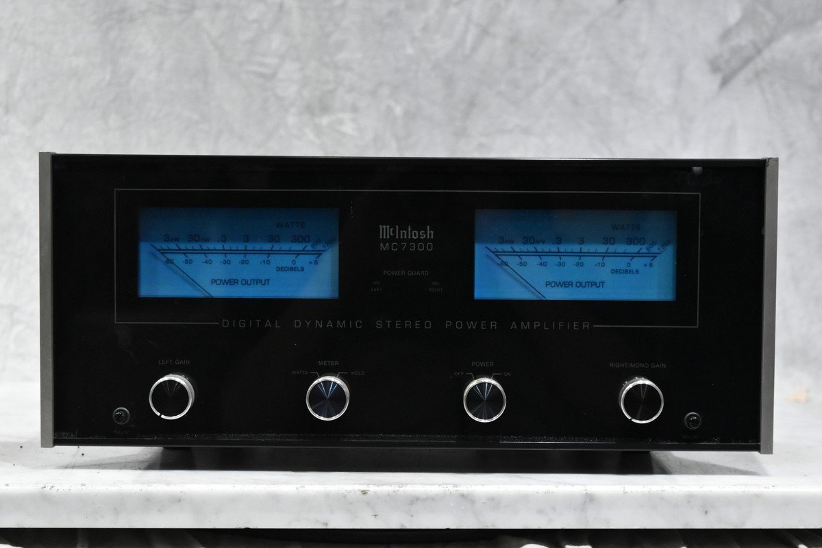 【B】McIntosh MC7300 ステレオパワーアンプ マッキントッシュ 3027358【送料無料!!】