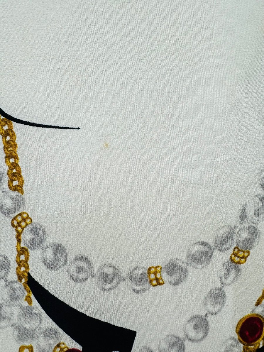 【送料無料】シャネル　スカーフ　マドモアゼル　ヴィンテージ　シルク