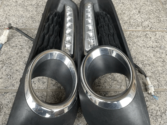 ★☆后期 スバル レガシィ BRG BMM BRM BR9 BM9用純正オプションOPTION LED デイライト フォグランプ コンピューター付き☆★ 