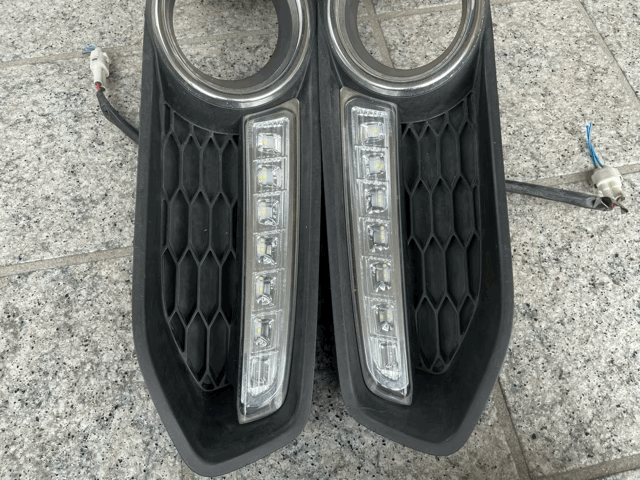 ★☆后期 スバル レガシィ BRG BMM BRM BR9 BM9用純正オプションOPTION LED デイライト フォグランプ コンピューター付き☆★ 