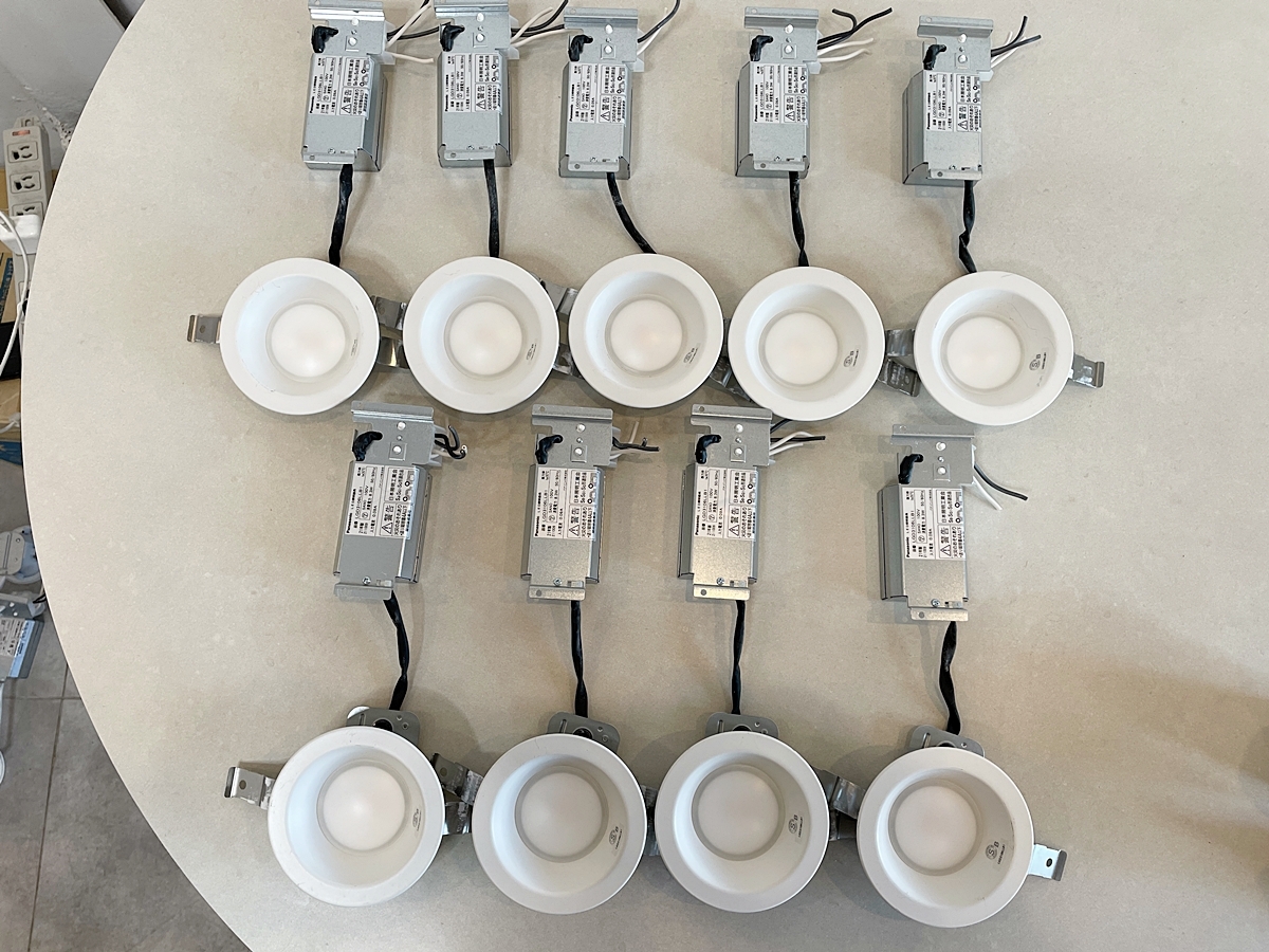 【大阪】Panasonic LED照明器具 9個/ダウンライト/LGD3106L LB1/2021年/通電済/調光可/電球色/モデルルーム設置品【RN0810-5】 ダウンライト
