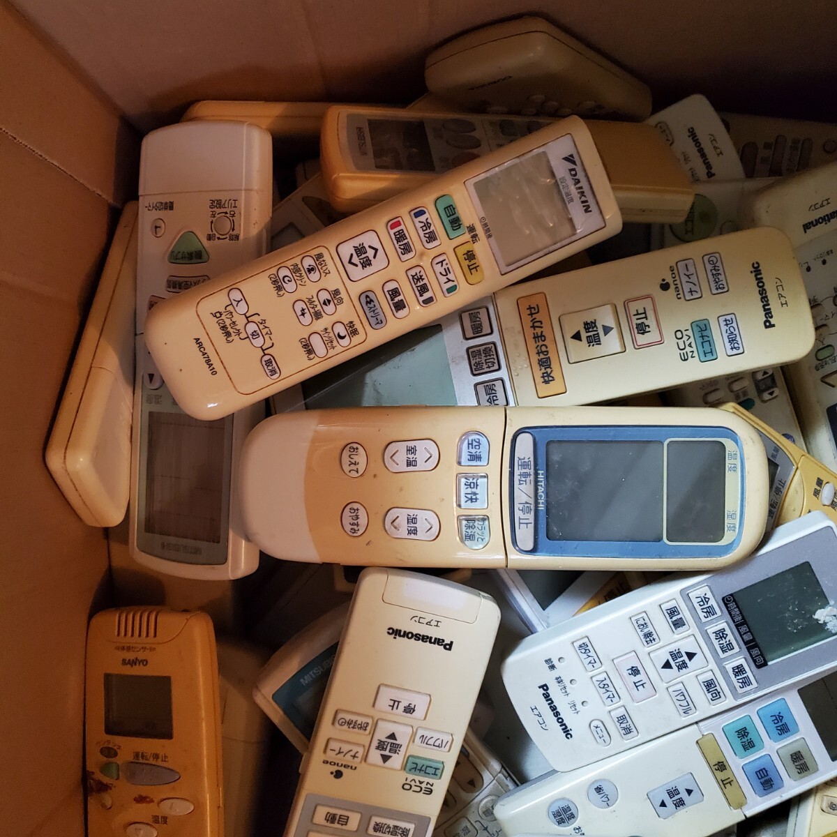 エアコンリモコン　動(dòng)作未確認(rèn)　未洗浄　240個(gè)まとめ売り　100円スタート　?、? bimg=