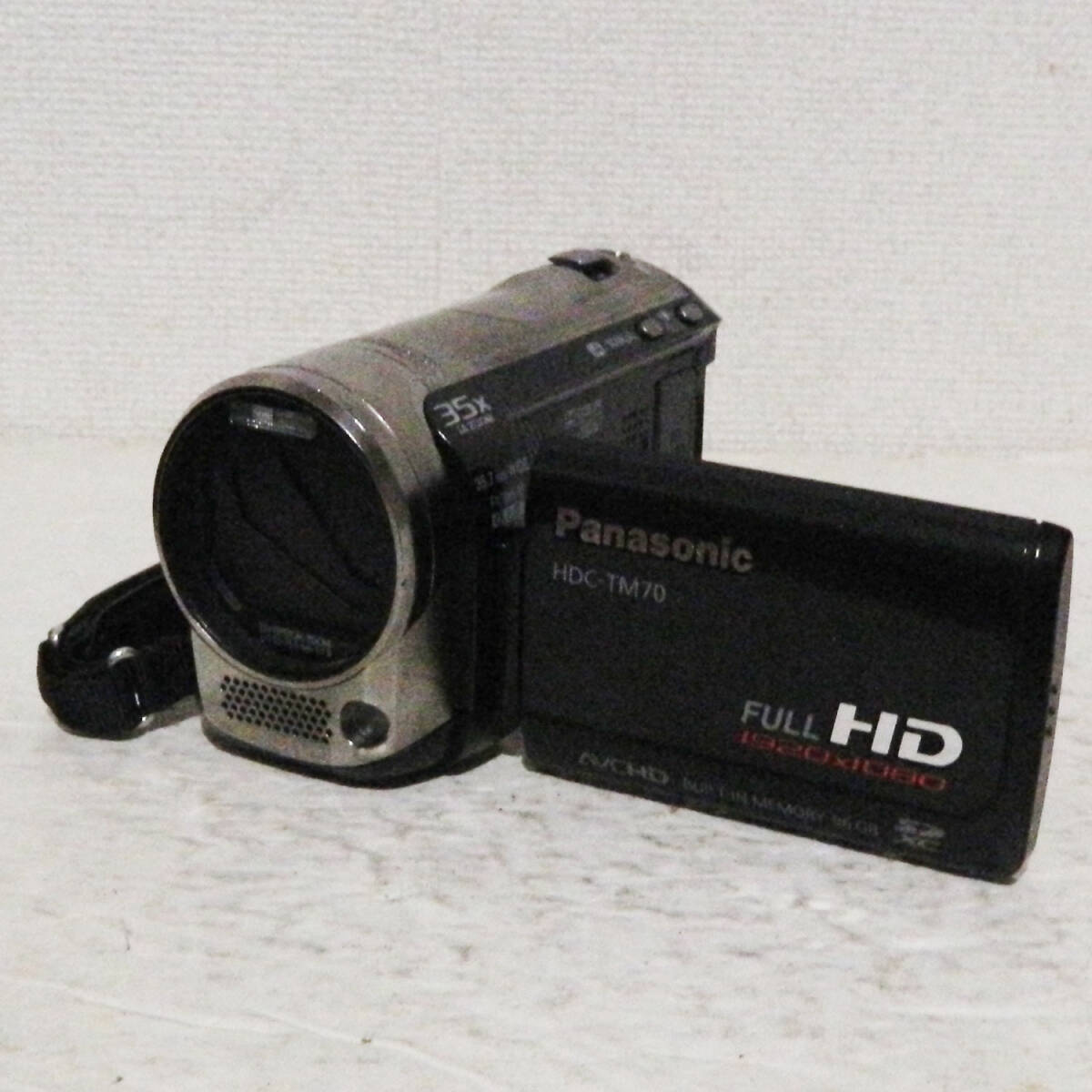 動(dòng)作品 Panasonic HDC-TM70 フルハイビジョン 96GB內(nèi)蔵 35倍iAズーム 個(gè)人認(rèn)識機(jī)能 同梱可