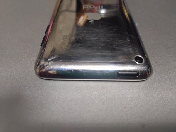 【新品バッテリー交換済?初期化済み?送料無料】iPod touch 第4世代 32GB ブラック A1367/MC544J 管理番號:3-ZF7D2