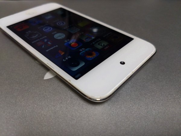 【新品バッテリー交換済?初期化済み?送料無料】iPod touch 第4世代 32GB ホワイト A1367/MD058J 管理番號:3-KYXN3