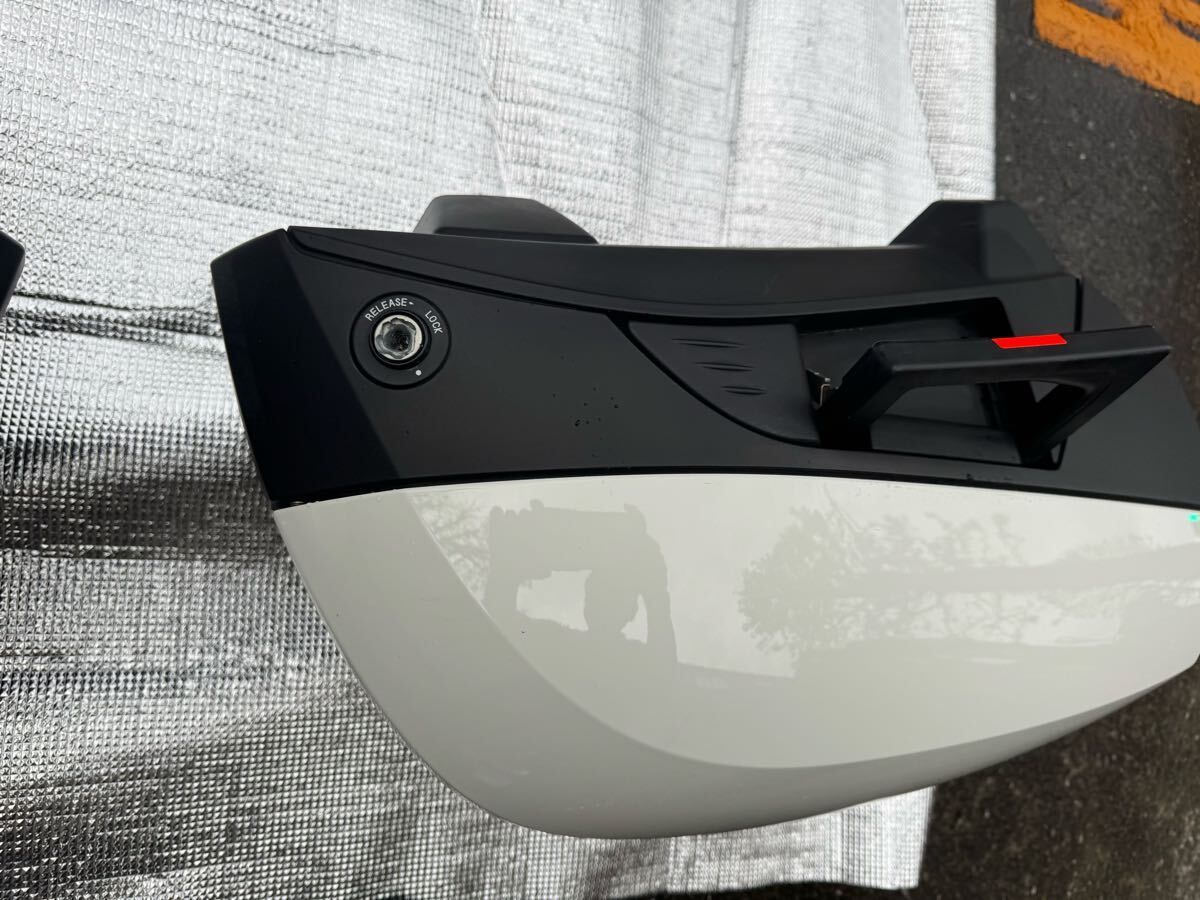 送料込み　bmwモトラッド r1250rt BMW純正　サイドパニアケース　左右セット　r1200rt k1600gt k1600gtlに