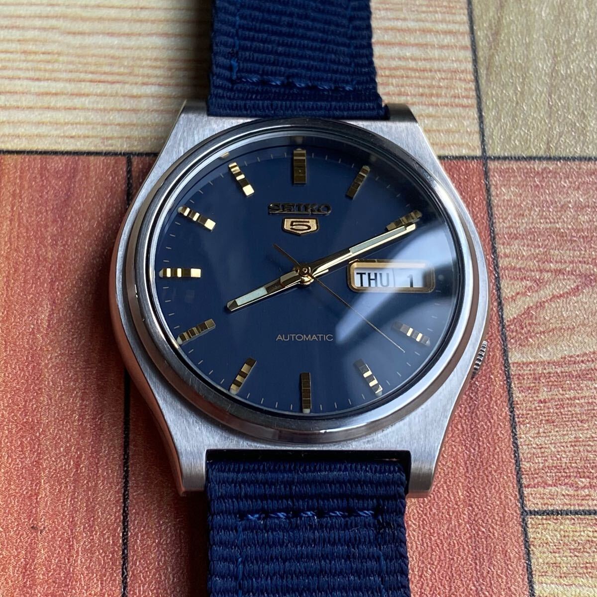 セイコー腕時(shí)計(jì) SEIKO 21石 automatic セイコー5 自動(dòng)巻き 里スケルトン 7S26-0540 ブルー文字盤(pán) 